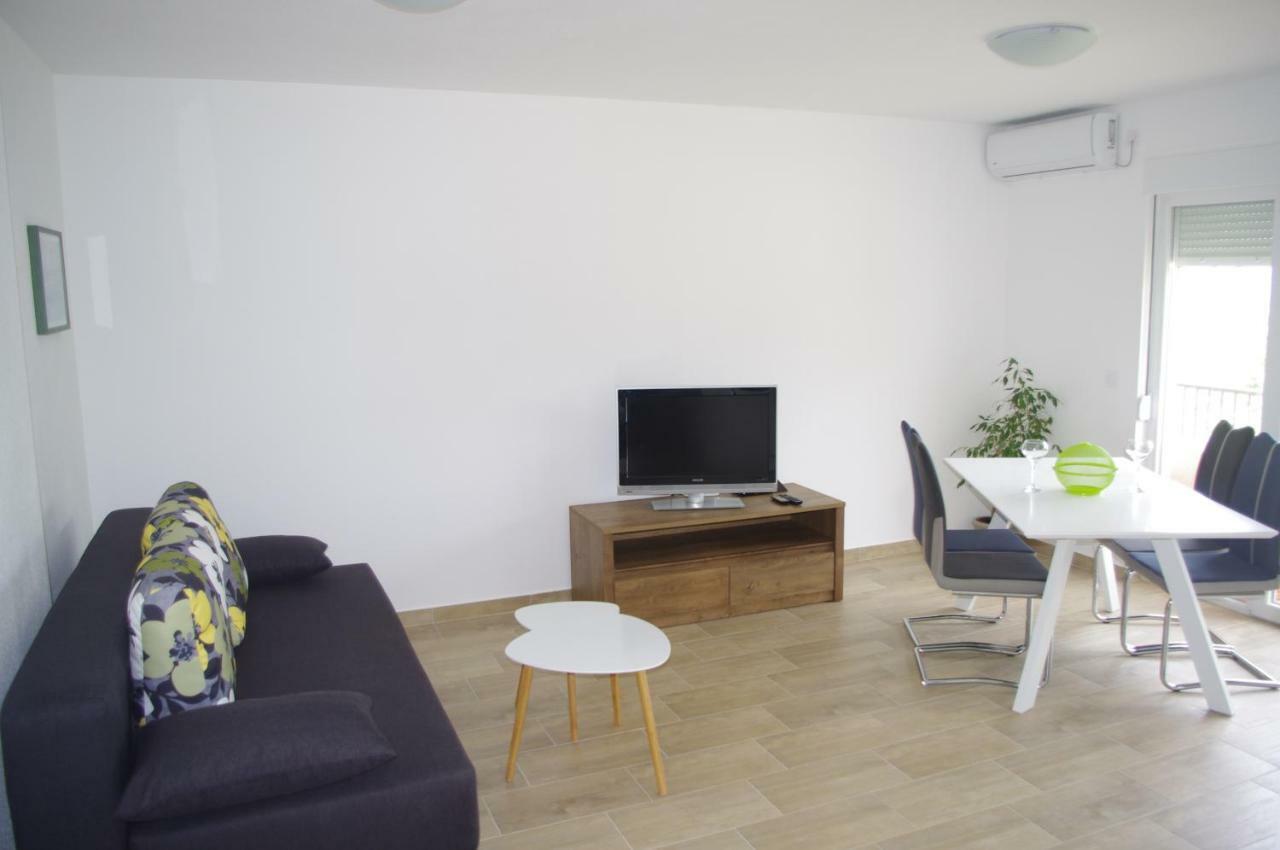 Apartment Lumago Каштела Экстерьер фото